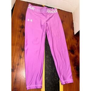 Like new under armour youth large legging purple